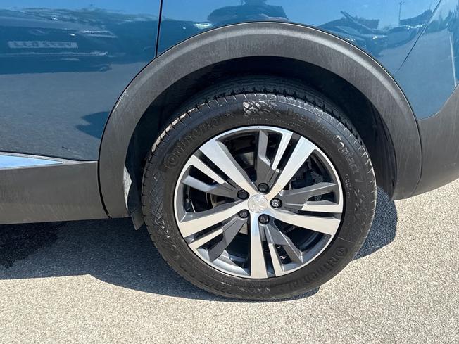 PEUGEOT 5008 Photo 38