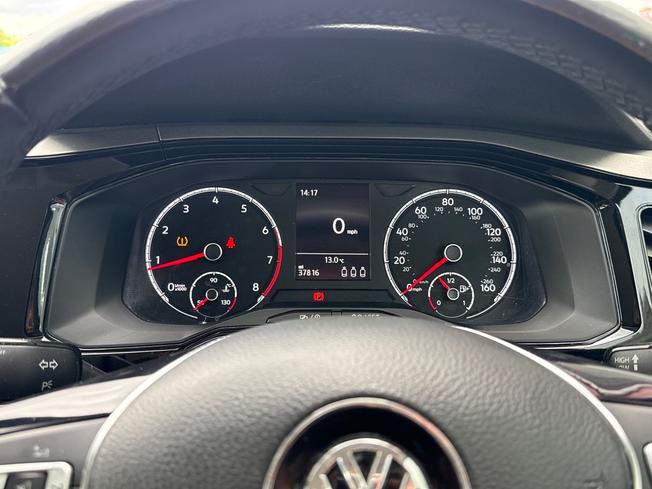 VOLKSWAGEN Polo Photo 15