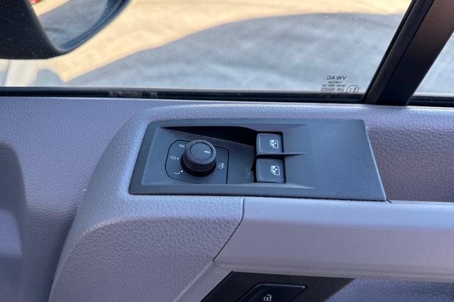 VOLKSWAGEN Crafter Photo 36