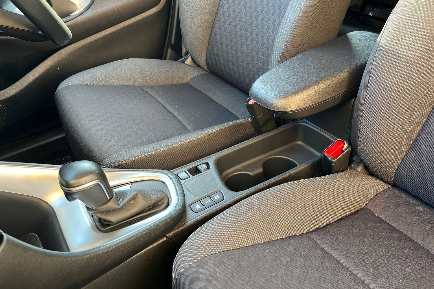 Toyota YARIS Photo 23