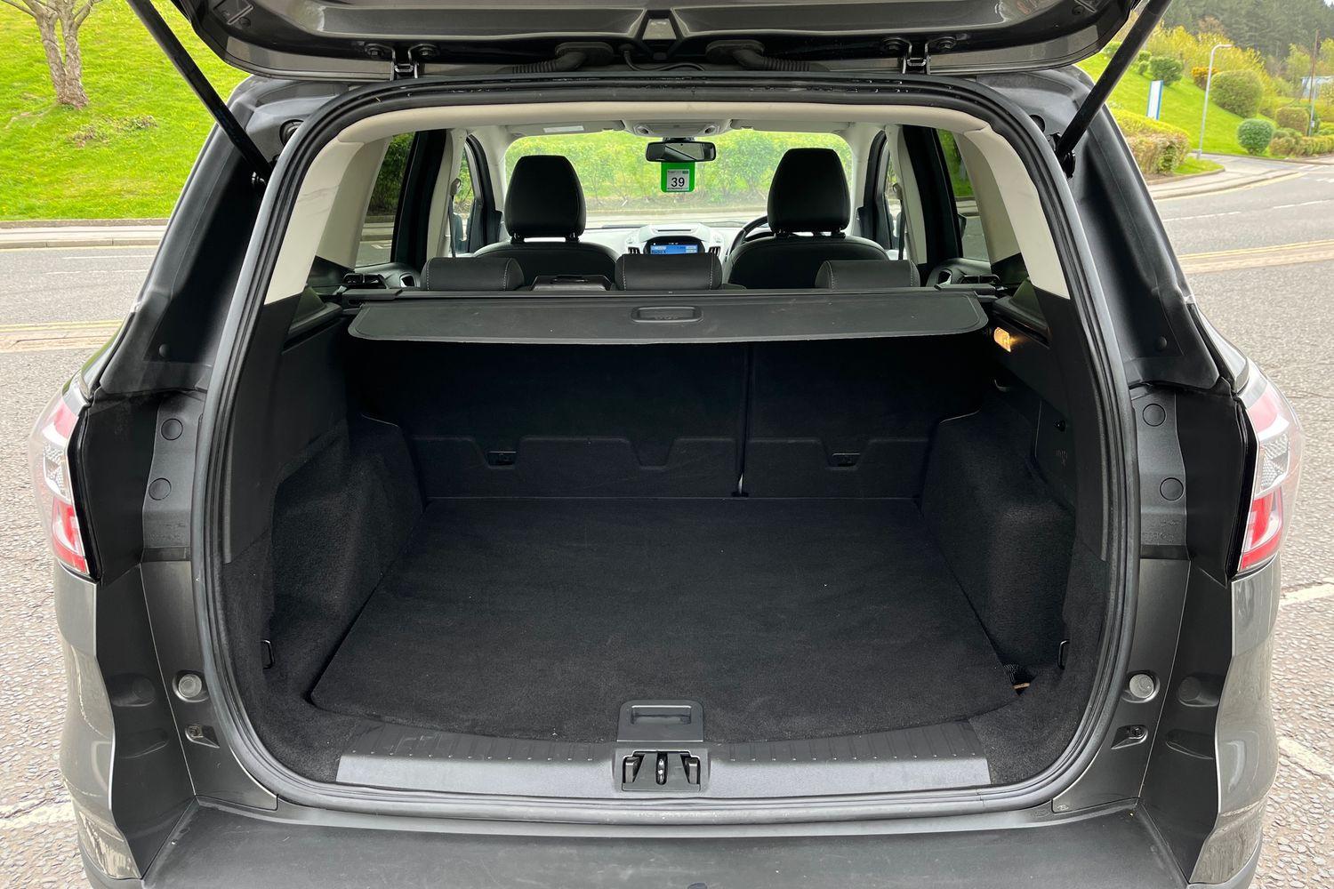 Ford KUGA Photo 20