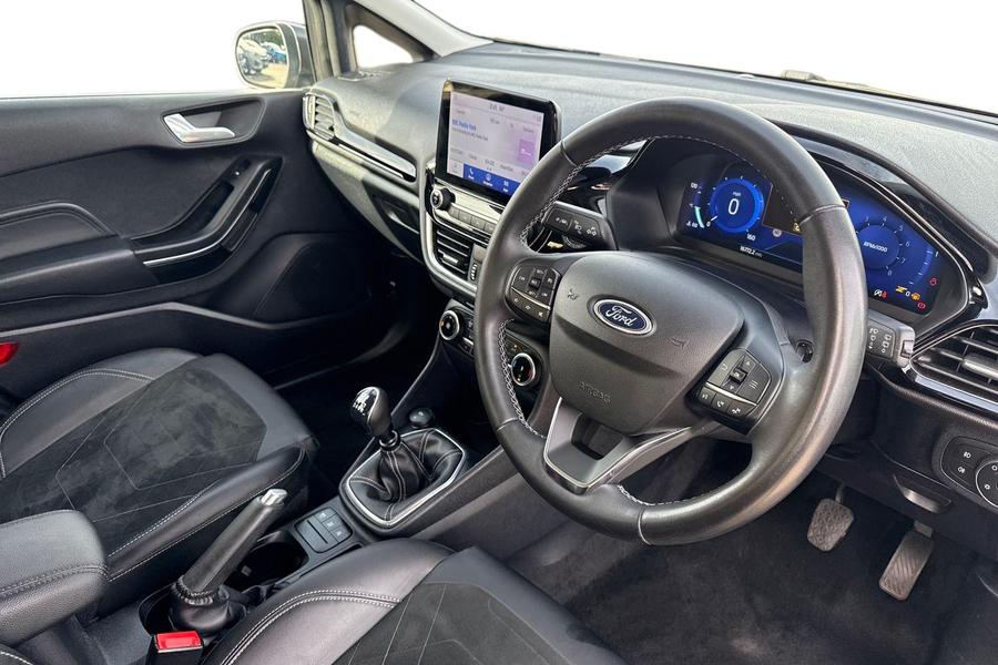 Ford FIESTA Photo autoimg-83b66d4e3d1971c90294ee2d6b8a411b89142ad6.jpg