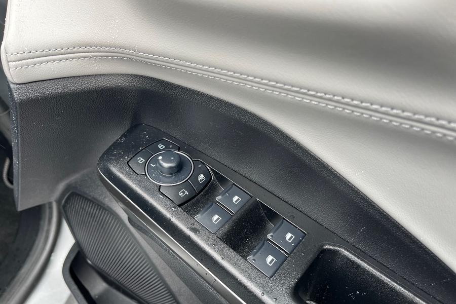 Ford PUMA Photo autoimg-83b76cfe16c65888ece33a2c5a26c33b1b68bc76.jpg