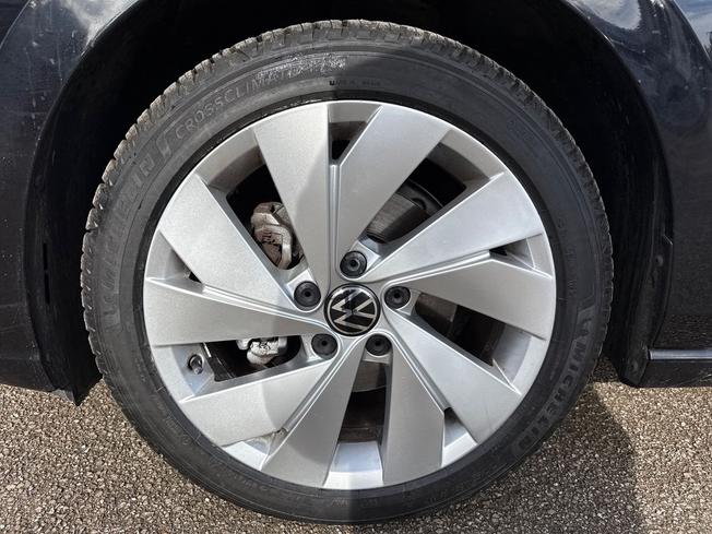 Volkswagen Golf Photo 34