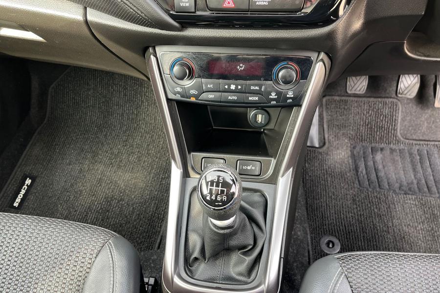 Suzuki S-Cross Photo autoimg-83bab71fe3d3dd7881124a0a6db37abb661ca7ab.jpg