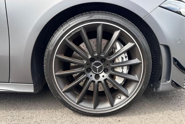 Mercedes-Benz A Class Photo 5