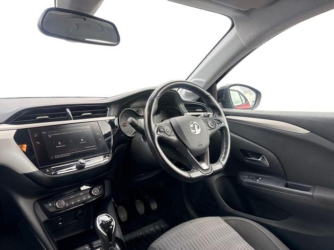 VAUXHALL Corsa Photo 2