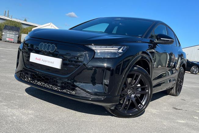 Audi Q4 e-tron Photo 23