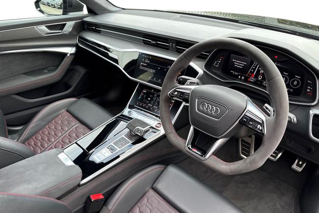 AUDI RS6 Avant Photo 6