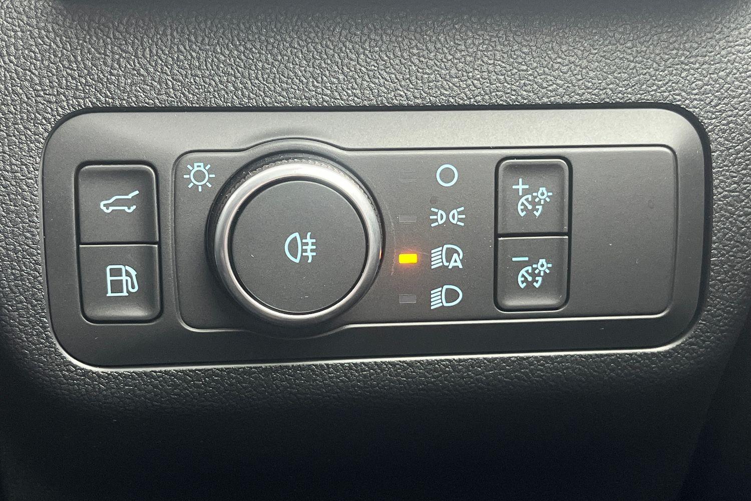 Ford KUGA Photo 24