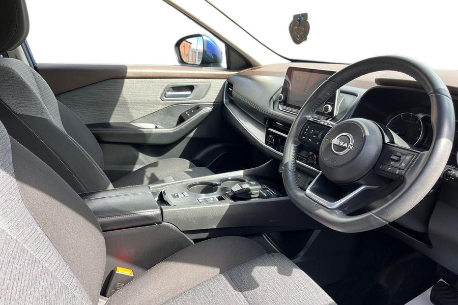 Nissan X-TRAIL Photo autoimg-83c732f9b097e8a468cebaebe205d4cb6bac4774.jpg