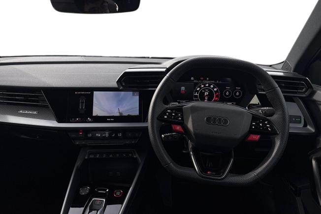 Audi RS3 Photo 12