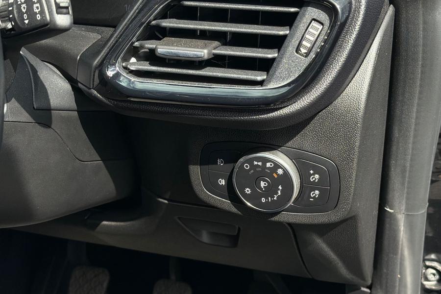 Ford FIESTA Photo autoimg-83c81c47942aa28dadb8e6e7ddbd7616c1314bac.jpg
