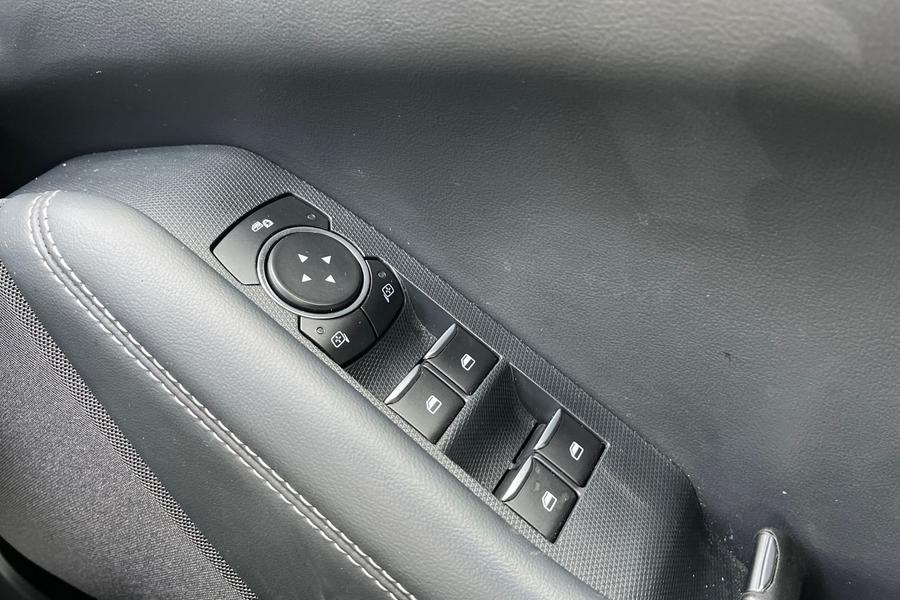 Ford Mustang Mach-E Photo autoimg-83c9b279a83462bd7dc90a27550dc6770d24b1d7.jpg