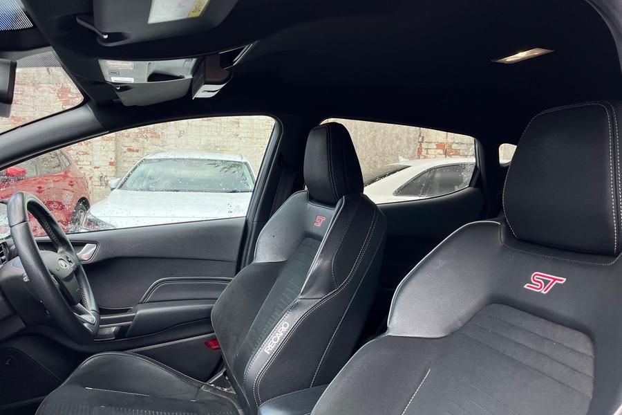 Ford FIESTA Photo autoimg-83d67c1d9c56e68f26dbfc5251466abad215253a.jpg