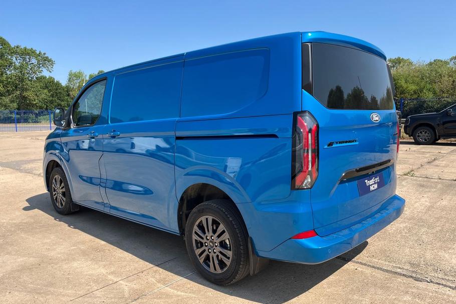 Used Ford E-TRANSIT CUSTOM MM75RCZ 31