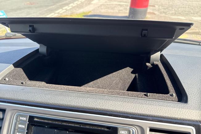 VOLKSWAGEN Caravelle Photo 27
