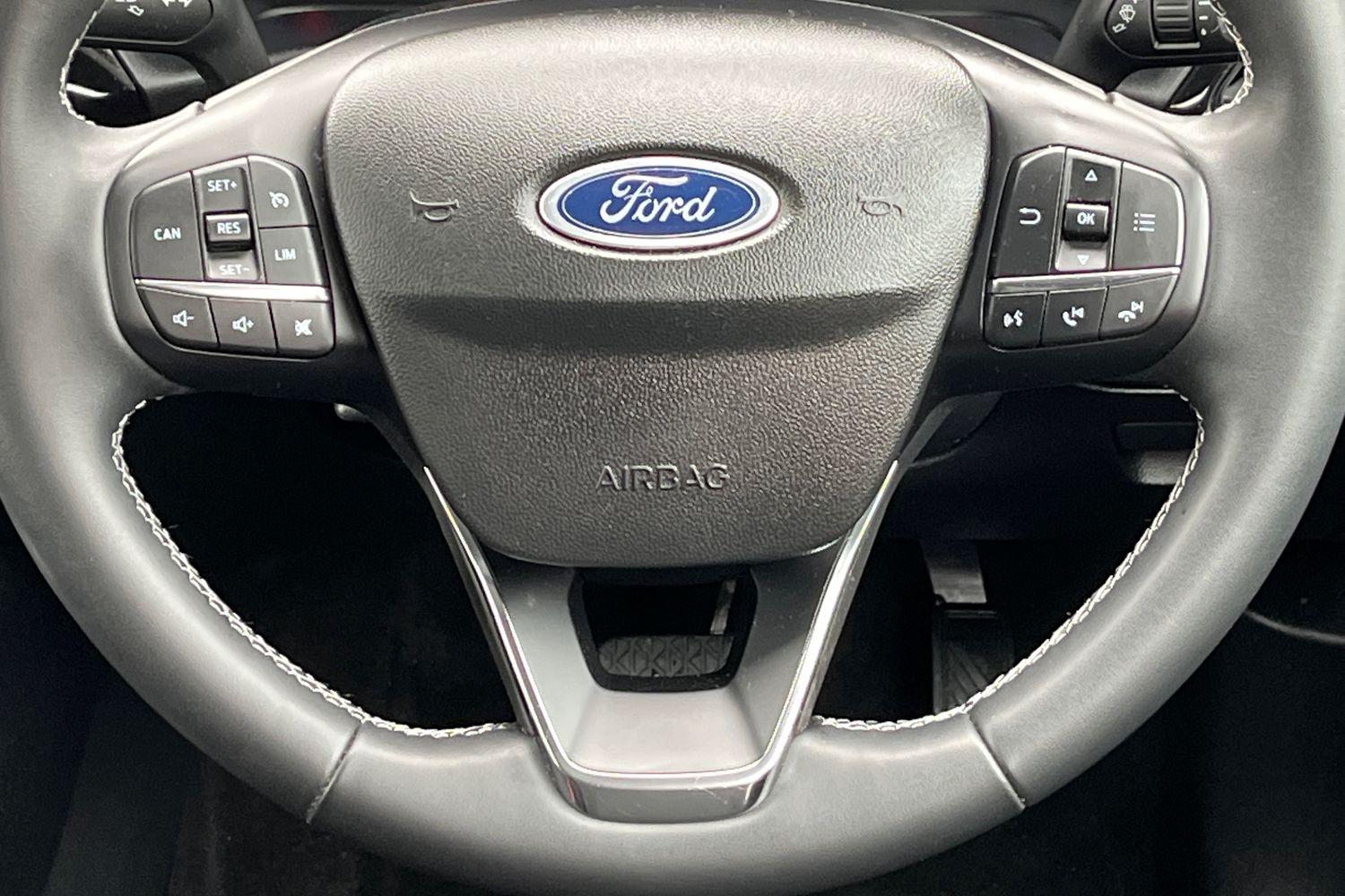 Ford FIESTA Photo 11