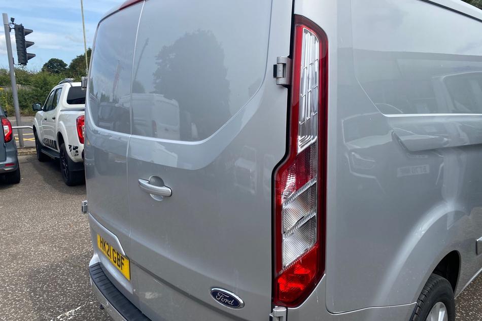 FORD TRANSIT CUSTOM Photo autoimg-83da9f427643acfc404a7423392a880be26fd07f.jpg