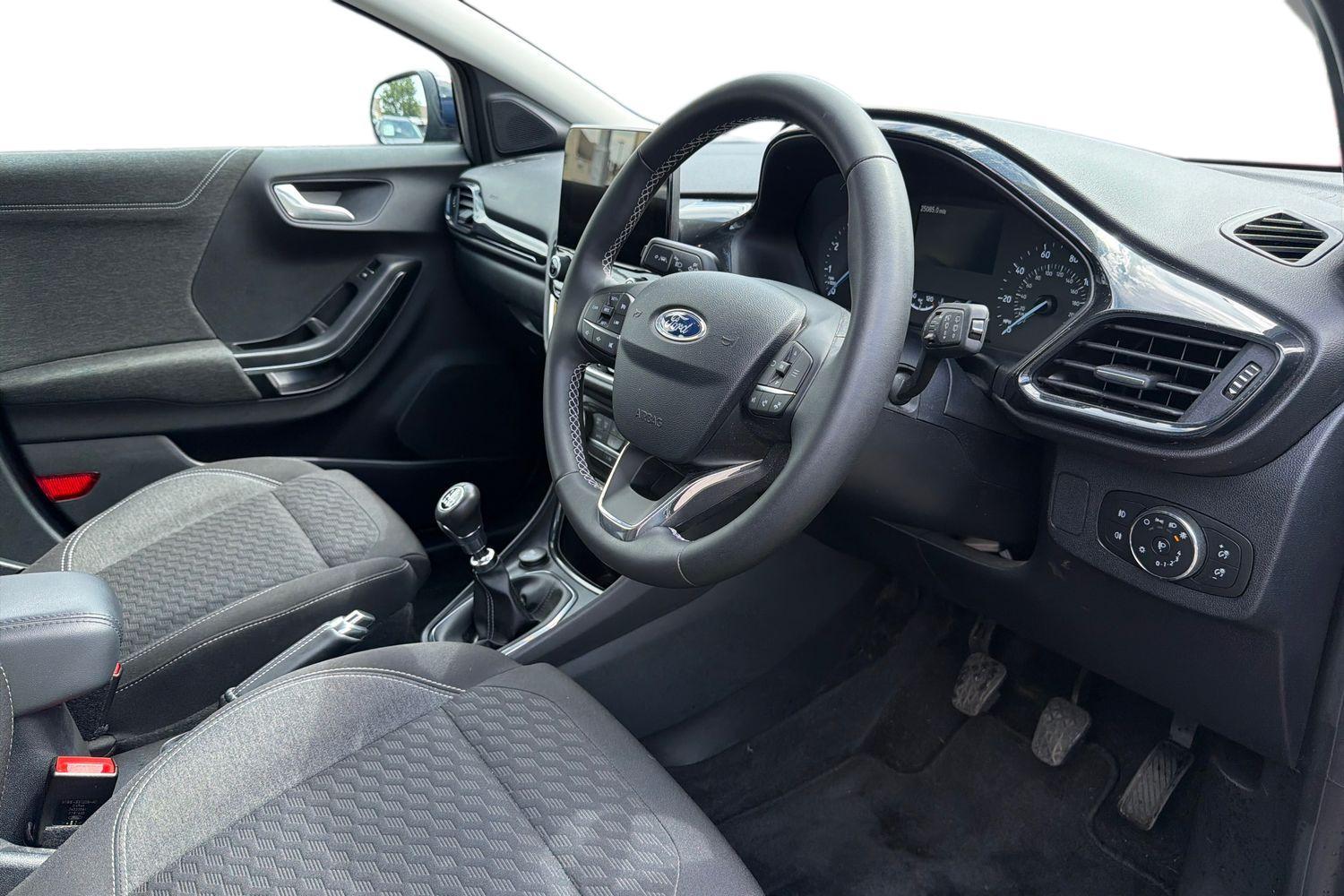 Ford PUMA Photo 8