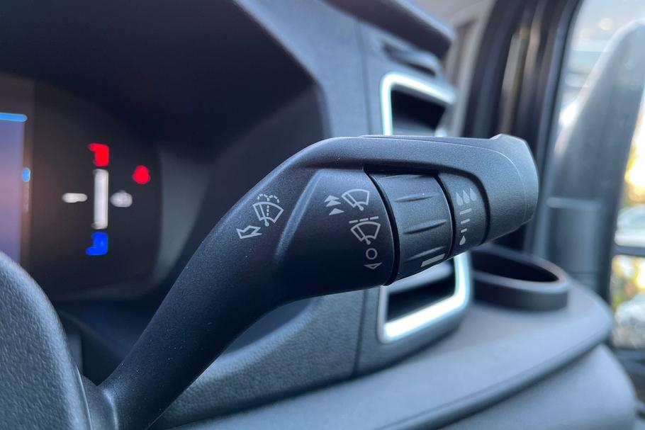 Used FORD E-TRANSIT MJ75CVC 39