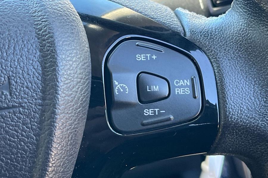 Ford Ka+ Photo autoimg-83e25bb07621ce8869bb9c9fb5e5807fe30fa4fb.jpg
