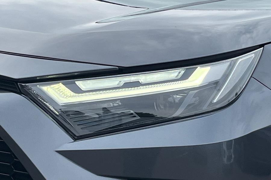 Toyota RAV4 Photo autoimg-83e30acc5925fa7ba8ab7c4f4b18b5f2c5ec3488.jpg