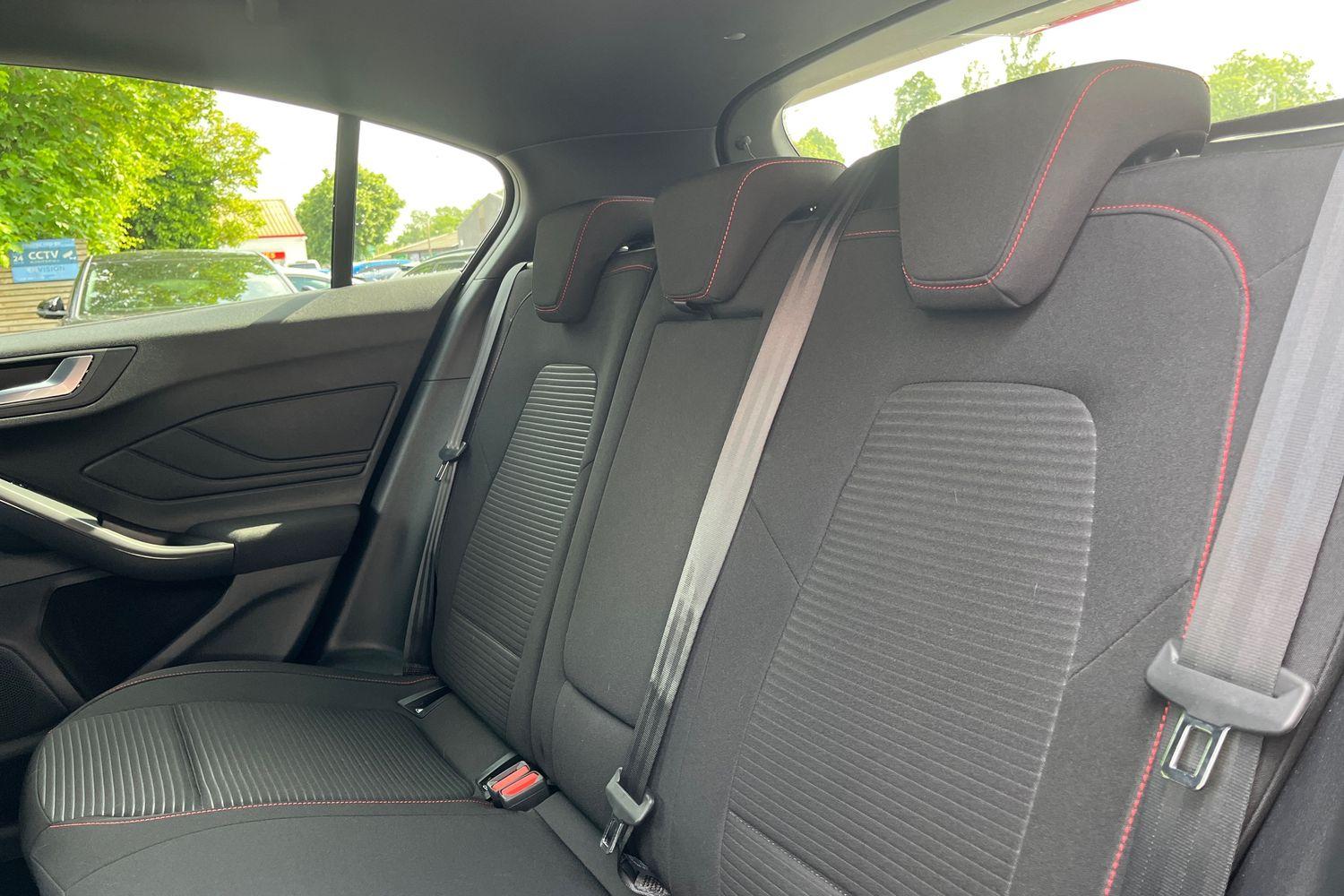 Ford Focus Photo 19
