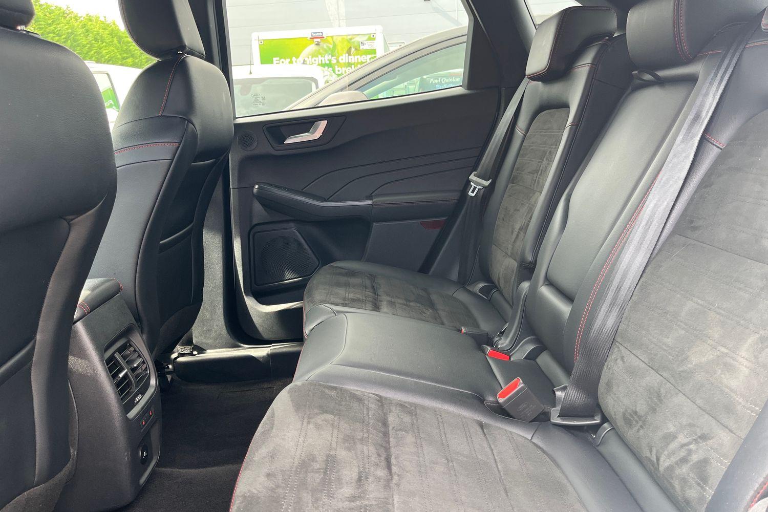 Ford KUGA Photo 19