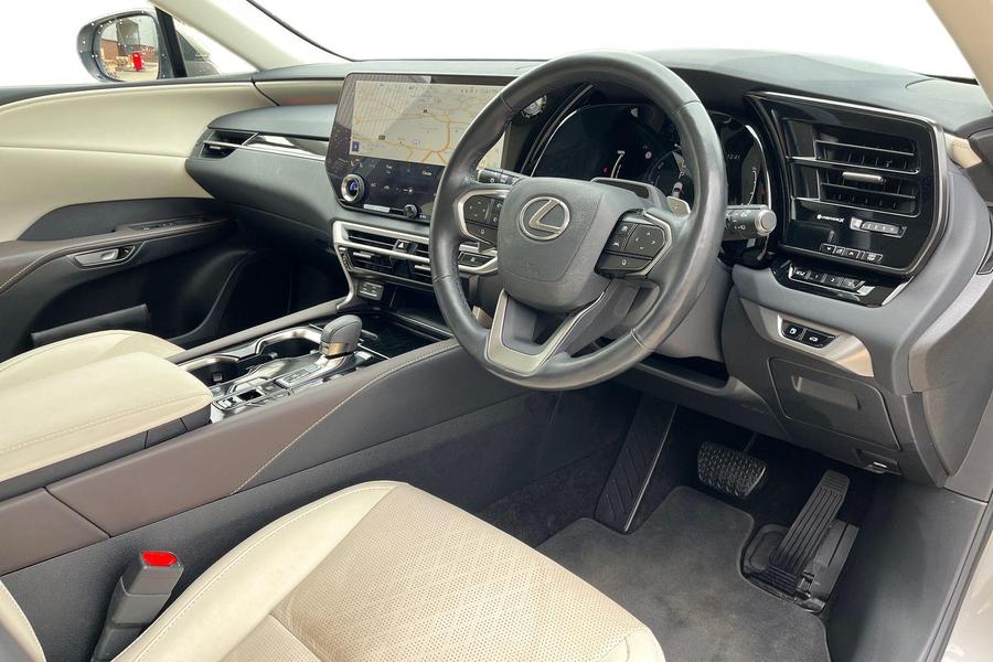 Lexus RX Photo autoimg-83ea7124ce7178a22fc27ab75a1e71857a2fba10.jpg