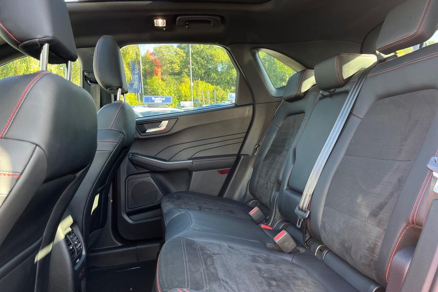 Ford Kuga Photo autoimg-83f0c5e5b0679941ce8a400f3aecea8273f75847.jpg