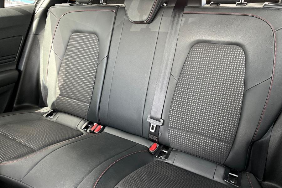 Ford FOCUS Photo autoimg-83f1de75a7c738fce1a30a89fe40529f7ac458f0.jpg