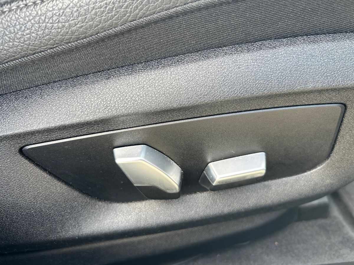 BMW 5 Series Photo 34