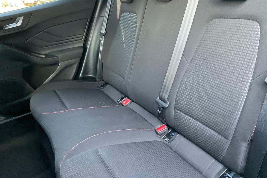 Ford Focus Photo autoimg-83f3bf93be7d567f23efcc61463fb5445e3ec078.jpg
