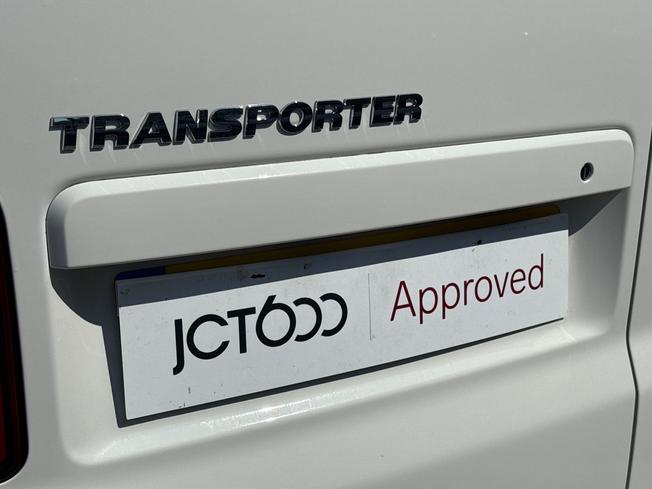 VOLKSWAGEN Transporter Photo 32