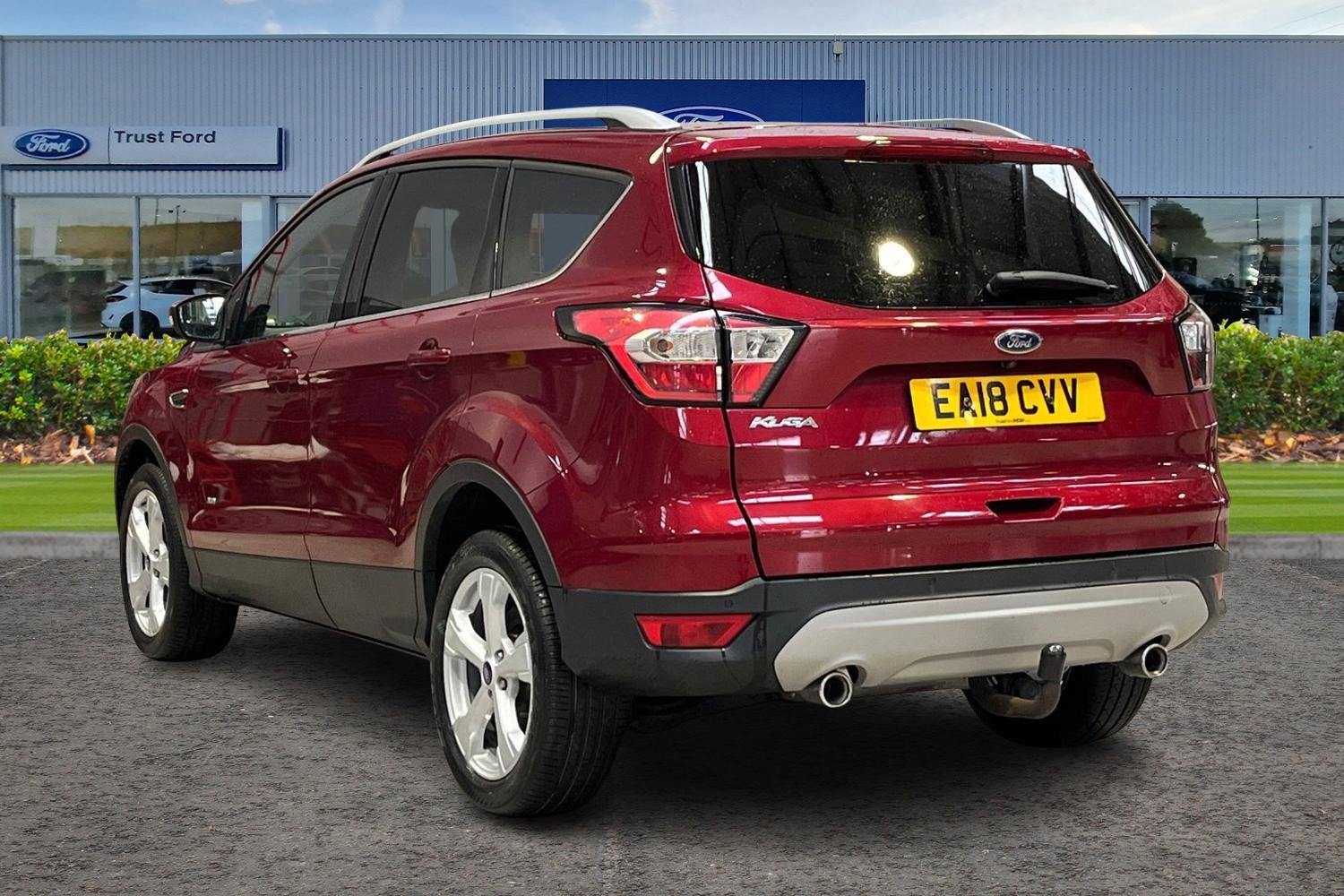 Ford KUGA Photo 1