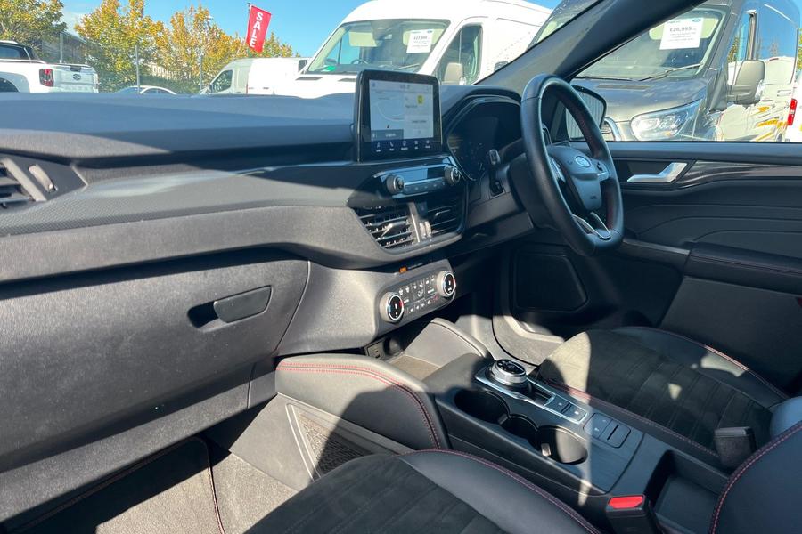 Ford Kuga Photo autoimg-83f6bc0a19e6d2c4e236ac265d86e1899bc5467c.jpg