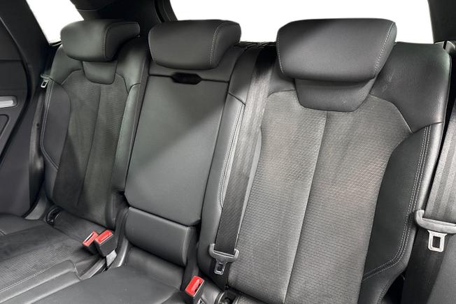 AUDI Q5 Photo 9