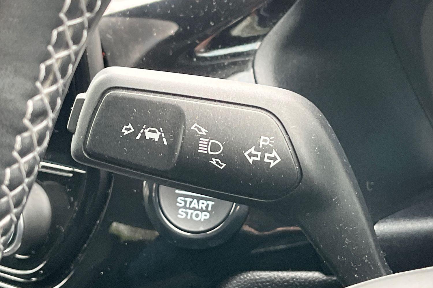Ford FIESTA Photo 13