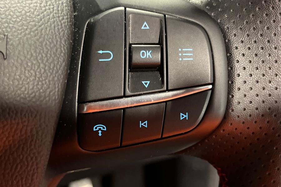 Ford KUGA Photo autoimg-8400dd6fe2931dceac74fc59f8231d09d27646da.jpg