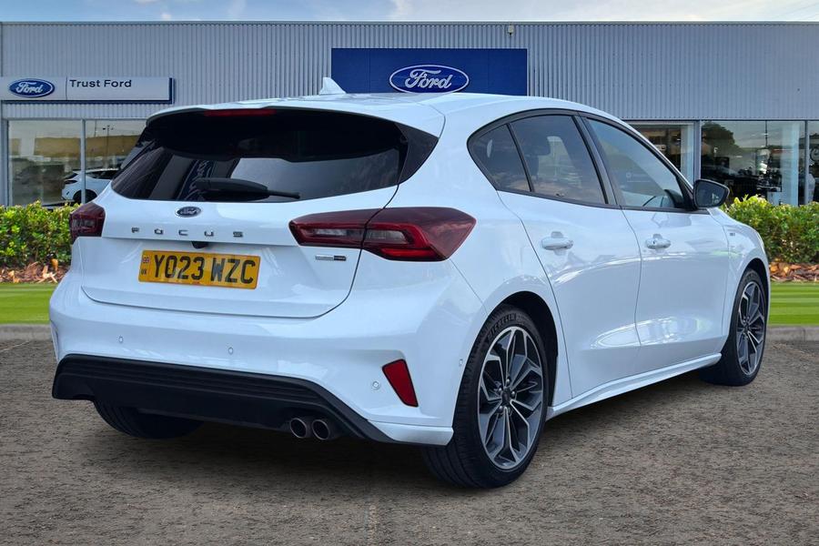Ford FOCUS Photo autoimg-840194ee38841a63de3b1ea1fc7568b98821e0f4.jpg