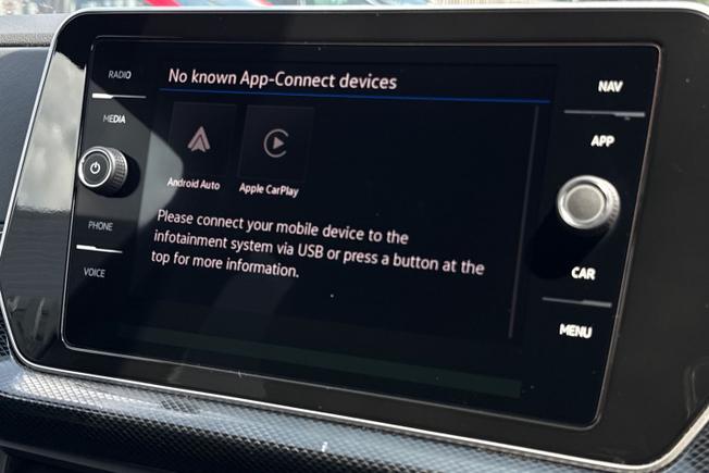 VOLKSWAGEN T-Cross Photo 21