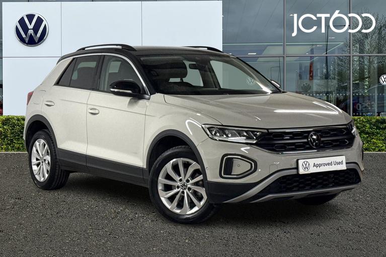 Used 2025 VOLKSWAGEN T-Roc Match 1.5 TSI 150PS 7-speed DSG 5 Door Ascot Grey at JCT600