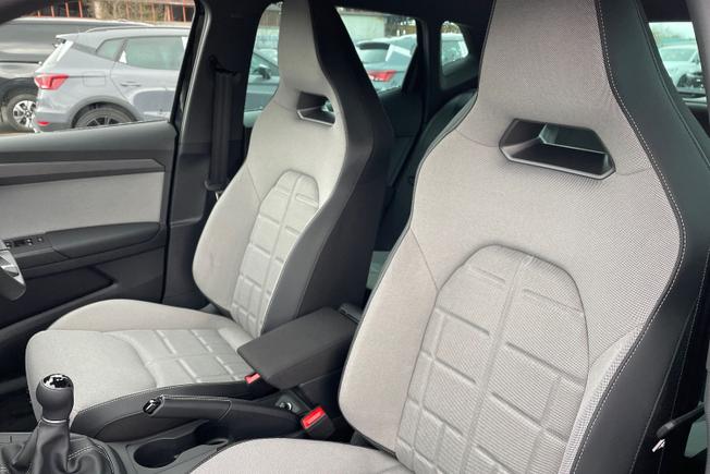 SEAT Ibiza Photo 21