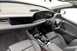 AUDI Q6 E-Tron Photo 2