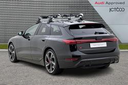 AUDI S6 E-Tron Avant Photo 3