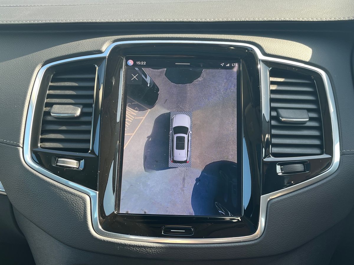Volvo XC90 Photo 11