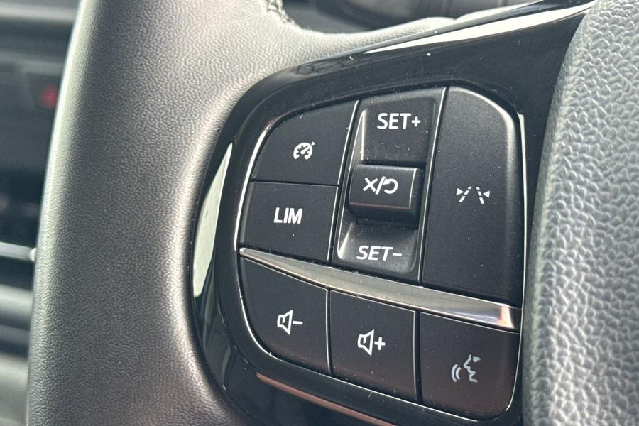 Ford TRANSIT CUSTOM Photo autoimg-840af5d9ba1d666028177d9b87cd826f469b8ece.jpg