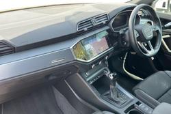 AUDI Q3 Photo 2