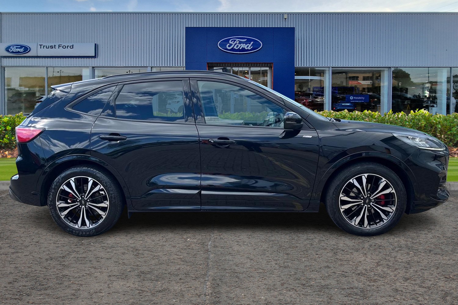 Ford Kuga Photo 2